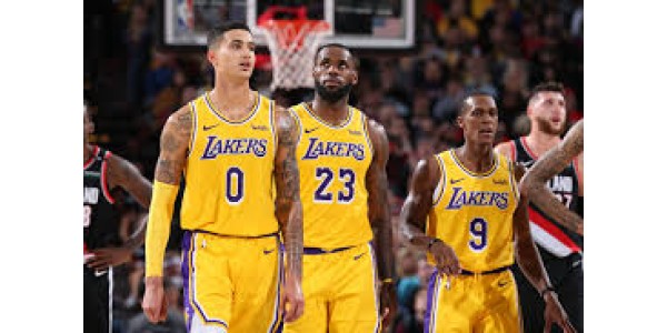 Punto di riferimento per la disattivazione della maglia dei Los Angeles Lakers